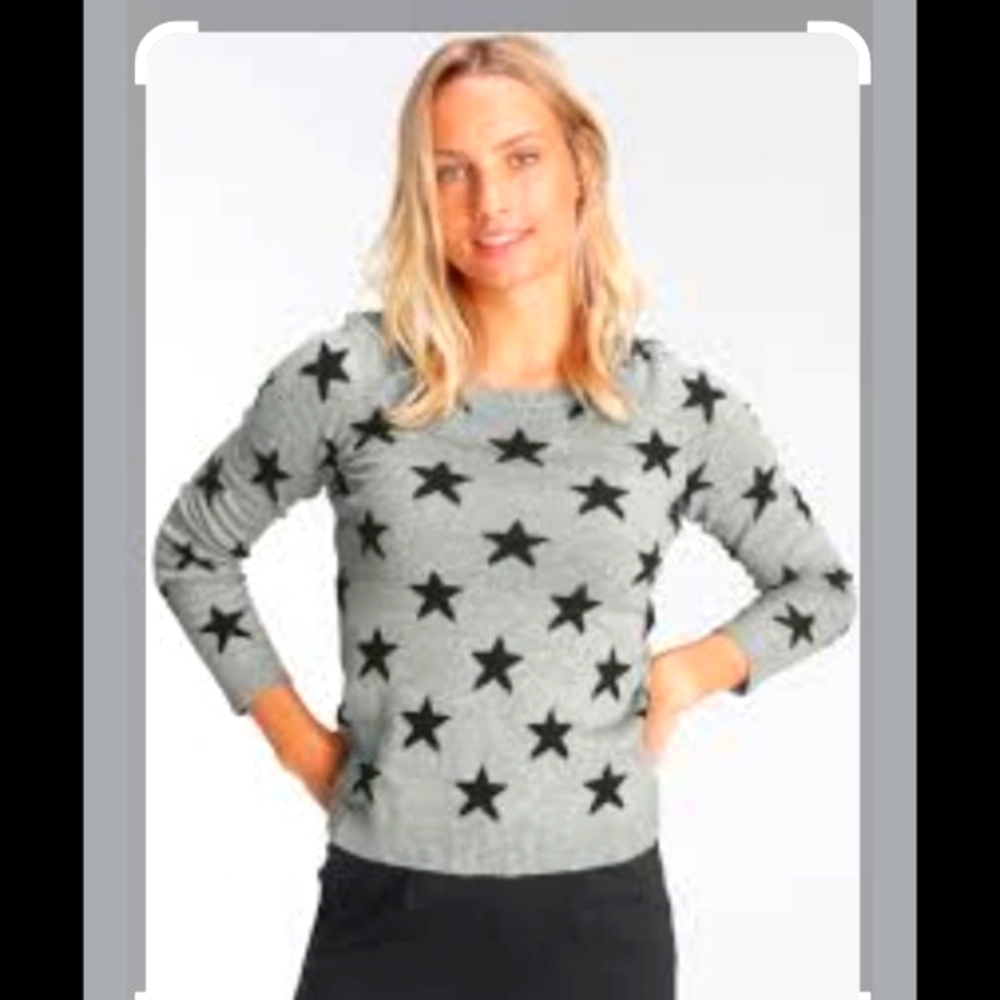 Torrid Gray Woman's Sweater W/Stars 3XL